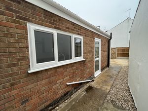 Photo 19- click for photo gallery